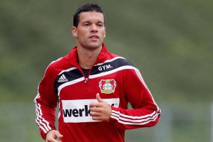 德甲两场重磅对决：弗赖堡主场强势可期，美因茨迎战劲敌斯图加特