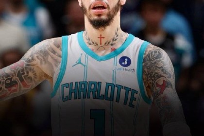 无禁赛！三球绊倒阿德巴约升级为恶犯+赛后骂人共罚6万