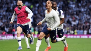 2-2遭绝平！热刺连续15轮不胜，快要降级了，曼联送切尔西4连败