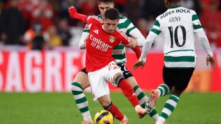 法甲巴黎圣日耳曼对阵里昂大巴黎提前终结冠军悬念比分预测战术分析